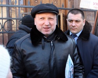 Турчинов о своем допросе: ничего нового не придумали