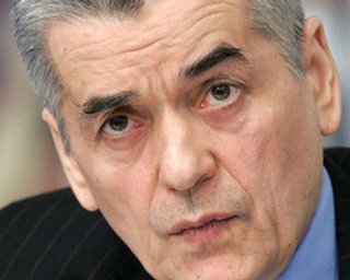 Заявление сделал странный персонаж. Онищенко прокомментировал сообщение о своей отставке