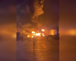 Атака на паливний тил РФ: у Краснодарському краї горить велика нафтобаза (відео)