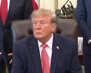 "РФ — це гігантська машина": Трамп вимагає, щоб Україна завершила війну, бо буде гірше (відео)