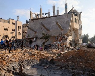 При обстрелах в Секторе Газа и Израиле погибли более 90 человек