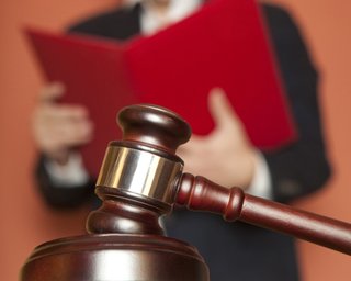 Суд в Україні призначив рекордний штраф у 3,8 млрд грн: чим завинив обвинувачений