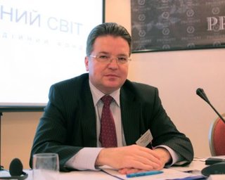 ПР: внешний долг Украины составляет 42% от ВВП