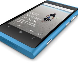 СМИ: Новые телефоны Nokia можно будет заряжать без проводов