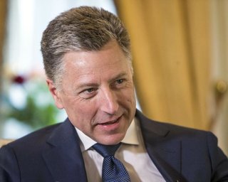Волкер в декабре посетит Украину