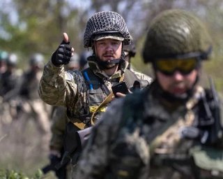 "Воїни знищують росіян": командувач ЗСУ заінтригував "гарними новинами" з фронту (відео)