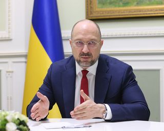 Шмыгаль заявил, что Украина и дальше будет сталкиваться с волнами пандемии