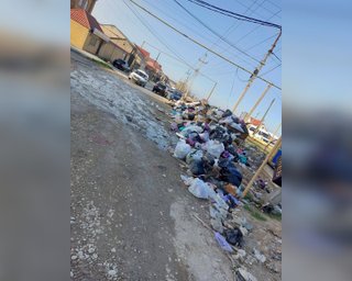 Из-за задержаний трудовых мигрантов: в Дагестане начался мусорный коллапс (фото)