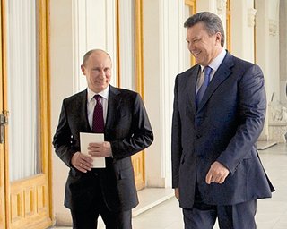 Визит Януковича в Москву отложен из-за разногласий, - источник