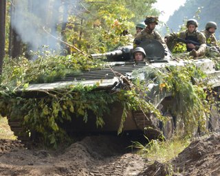 Оттеснили с трасcы на Часов Яр: ISW подтверждает продвижение ВСУ под Бахмутом (карта)