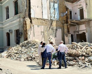 Один лежав на операційному столі: в "Охматдиті" в момент атаки були пацієнти з Молдови