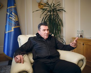 "Закроем небо сами". Данилов попросил НАТО передать Украине необходимое вооружение