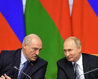 Оборонка, імпорт і нафтопереробка: США ввели санкції проти РФ і Білорусі через Україну