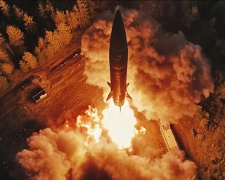 Удар Орешника: сколько летит ракета из Капустиного Яра во Львов и действительно ли РФ запустила БРСД
