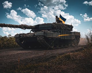 ЗСУ штурмують позиції ЗС РФ на південь від Бахмута, – Генштаб (карти)