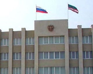 Теракт в парламенте Чечни: трое погибших, боевики убиты 