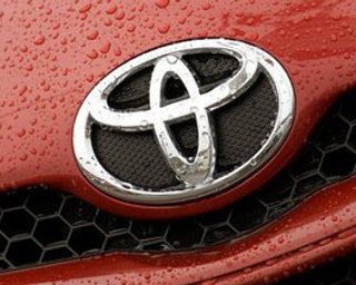 Toyota научит автомобили общаться между собой