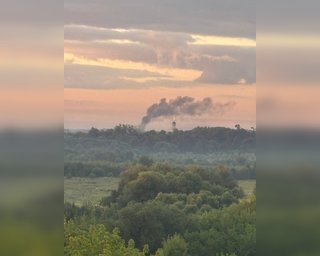 Московскую область атакуют дроны: в Чехове недалеко от Москвы вспыхнул пожар (видео)