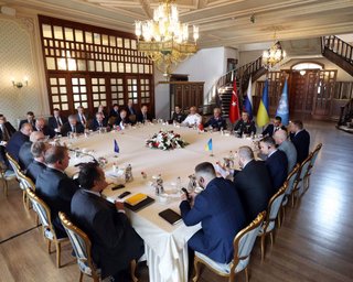 Россия согласна на перемирие на время движения грузов из украинских портов, – СМИ
