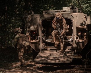 Вовремя ли начали выводить ВСУ из Угледара: в "Черных Запорожцев" ответили (видео)