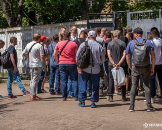 Украинцы, которые находятся в розыске и не стоят на учете, могут получить бронирование: детали