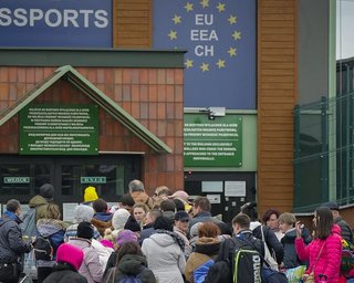 ЄС не може депортувати українців через призовний вік та національність, — Чернєв