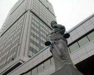 Кого еще помиловали вместе с Луценко указом Президента