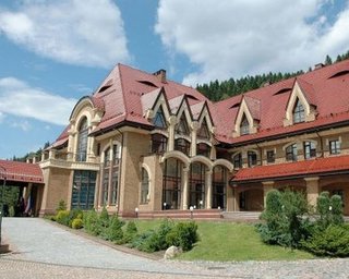 Янукович перестраивает после Ющенко госдачу в Карпатах, - СМИ