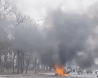 У Бєлгороді потрапила під обстріл автівка: РДК розповів, хто перебував за кермом (відео)