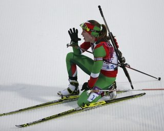 Белорусская биатлонистка стала трехкратной олимпийской чемпионкой Сочи