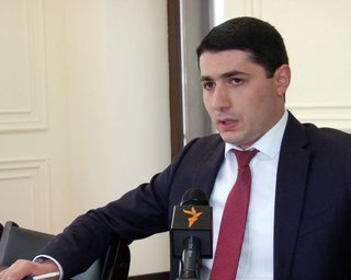 "Шпионские страсти": Пашинян уволил директора главной Спецслужбы Армении