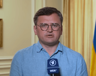 Не альтернатива членству в НАТО: Кулеба висловився про гарантії безпеки для України (відео)
