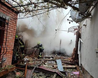 РФ атакувала Україну ракетами і "Шахедами": під ударом були вісім областей, є жертви (фото)