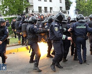 Милиция начала усиленное дежурство во Львове с 2 часов ночи