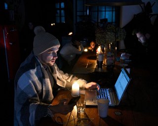 В Україні 18 лютого запровадили графіки відключень: для яких абонентів діятимуть обмеження