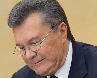 Янукович будет лечиться три недели, - адвокат