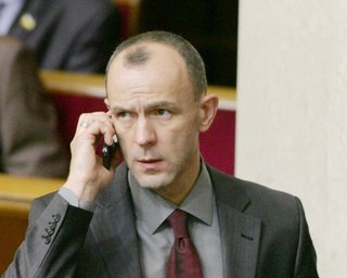 Защита Тимошенко просит Януковича помиловать ее после Луценко
