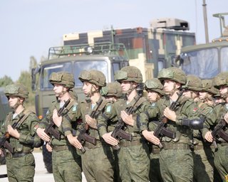 Под эгидой ООН: в Беларуси заявили, что их миротворцы готовы войти на территорию Украины