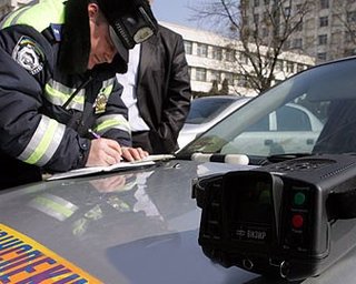 Из-за языкового инцидента в ГАИ назначена служебная проверка