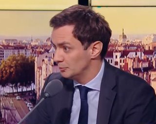Невдало виправдався: Російський дипломат сказав, що відступ ЗС РФ нічого не означає