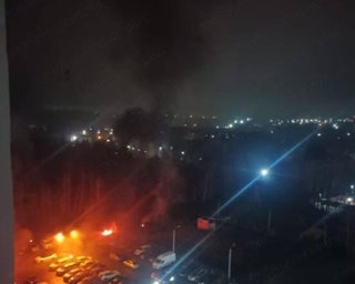 Российский Орел атаковали ракеты "Фламинго": небо над городом пылает от обломков, — соцсети (видео)