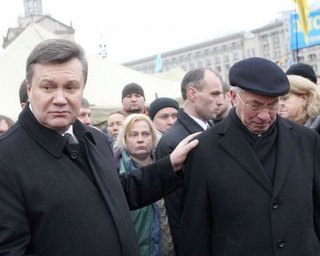 Азаров готов дать показания в деле о госизмене Януковича