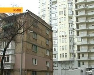 Жители столичной хрущевки останутся без газа из-за высотки