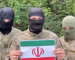 Люди у "формі ЗСУ" погрожують Ірану: мережею шириться відео з невідомими у балаклавах