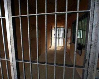 Кабмин выделит деньги на строительство новых тюрем