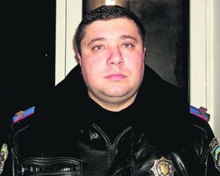 Уволенный за "телячью мову" гаишник стал менеджером