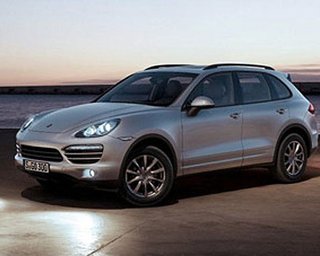 Porsche представил гибридную версию внедорожника Cayenne