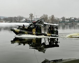 Пережили 30 атак: ЗСУ утримують позиції в Кринках, попри удари БПЛА, — ISW (карти)