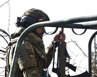 "Не військова таємниця": генерал ЗСУ вважає, що фронт на Донбасі "посипався", деталі (відео)