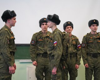 "Контроль над молодежью": ВС РФ под Луганском начнут подготовку подростков к фронту, — ОВА